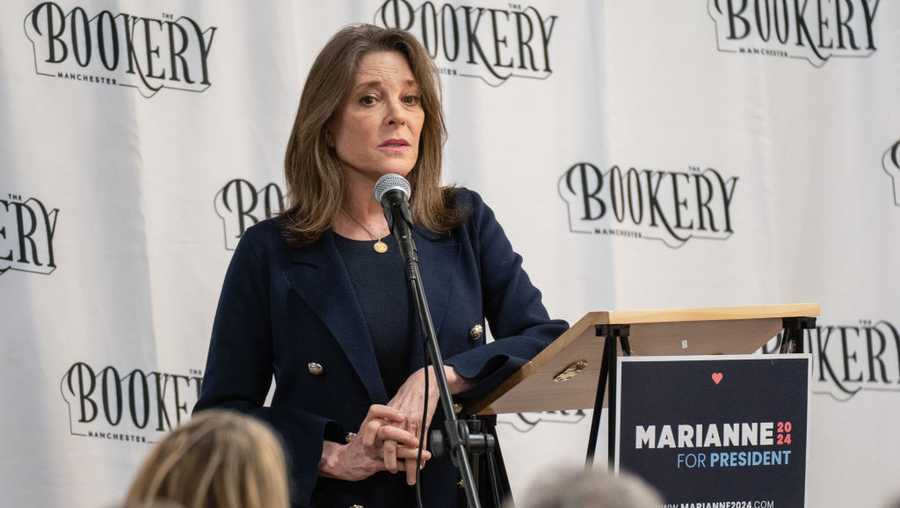MANCHESTER, NEW HAMPSHIRE, UNITED STATES - 2023/03/11: Marianne Williamson discusses her campaign platform with members of the public at Bookery Manchester in Manchester. A week after announcing her bid for the presidency, 2024 hopeful Democrat Marianne Williamson began campaigning in New Hampshire. On March 11, Williamson made three stops - in Concord, Laconia, and Manchester. Democrats in the state have criticized the party&apos;s recent decision to hold it&apos;s first primary in South Carolina, a move designed to reflect more diversity. For the past 50 years, the first Democratic primary has been held in New Hampshire. (Photo by Vincent Ricci/SOPA Images/LightRocket via Getty Images)
